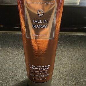 Bath & Body Works Fall in Bloom Body Cream - Warm Orange